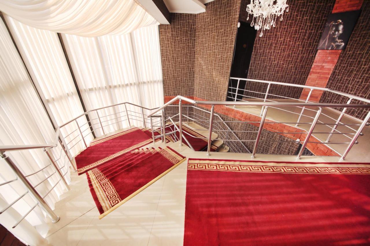 Hotel Tamari קוטאיסי מראה חיצוני תמונה