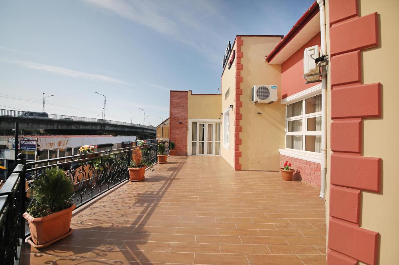 Hotel Tamari קוטאיסי מראה חיצוני תמונה