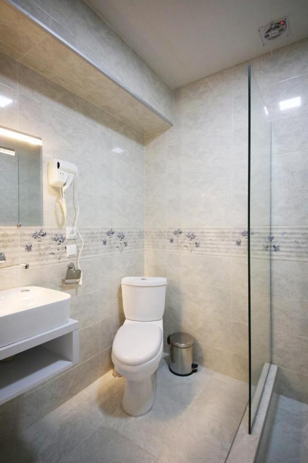 Hotel Tamari קוטאיסי מראה חיצוני תמונה