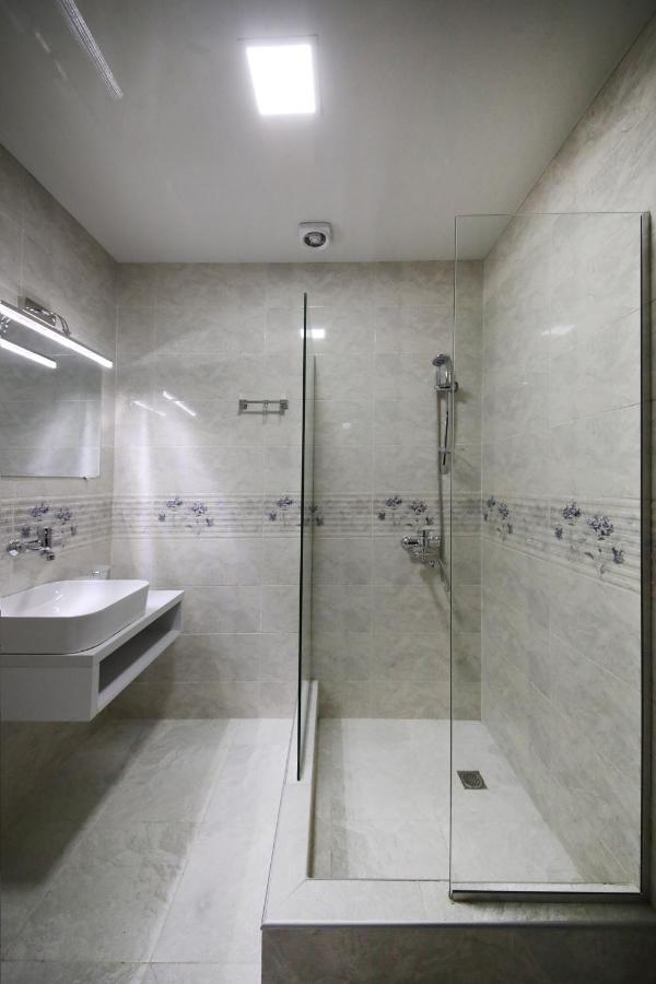 Hotel Tamari קוטאיסי מראה חיצוני תמונה