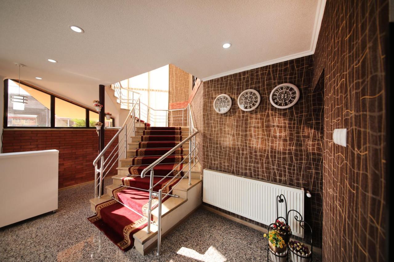 Hotel Tamari קוטאיסי מראה חיצוני תמונה
